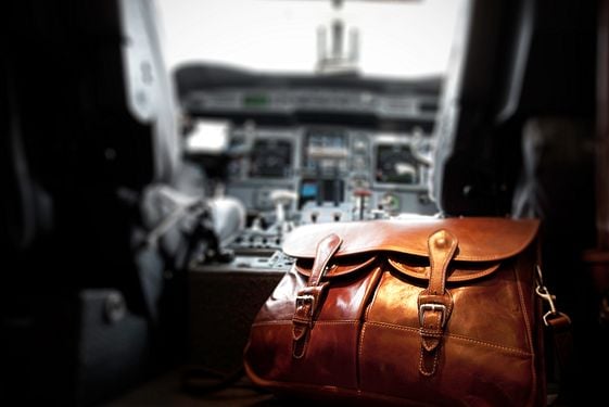 Bag in the pit of an airplane 